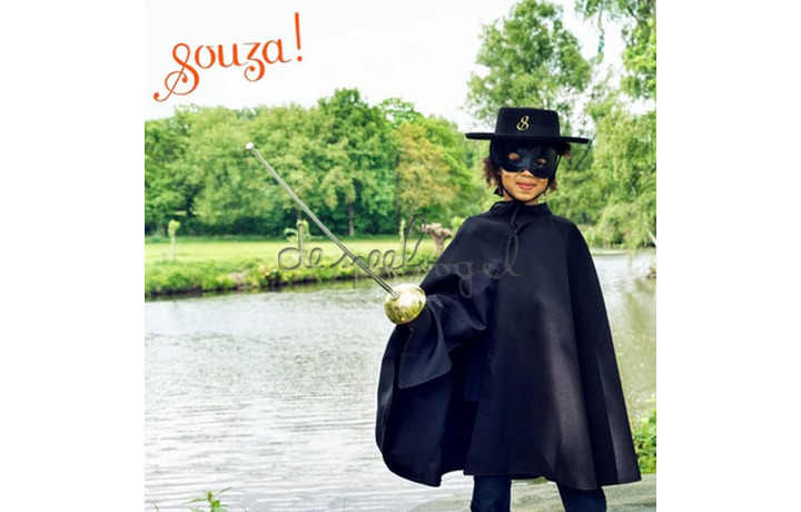 101180 Zorro cape + mask, 4-8 yrs, 104-128 cm 101180 Zorro cape + mask, 4-8 yrs, 104-128 cm