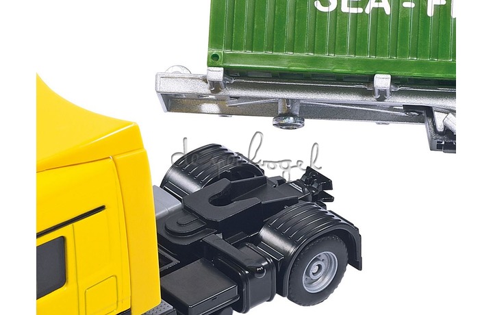 3921 Vrachtwagen met containers